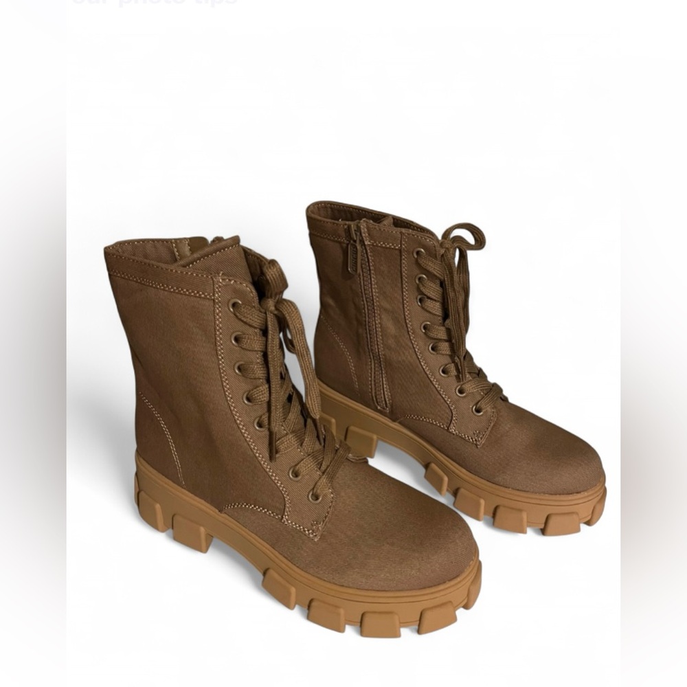 Circus by Sam Edelman Dane Tan Platform Lace-Up Combat Boots